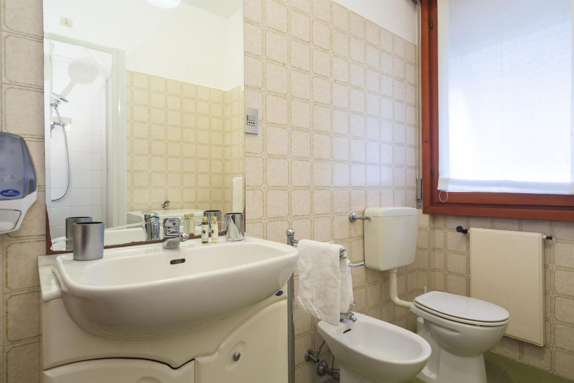 Apartamento Casa Anna Sea View, Pool, Parking & Wifi Rapallo Exterior foto