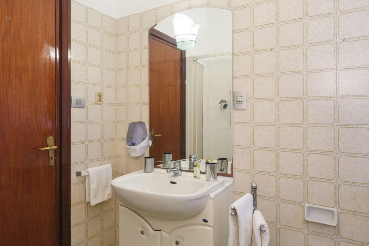 Apartamento Casa Anna Sea View, Pool, Parking & Wifi Rapallo Exterior foto